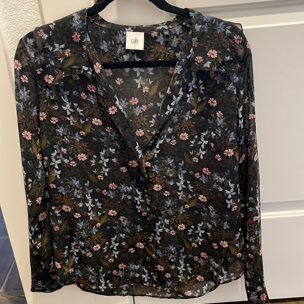 Cabi size small sheer floral button down